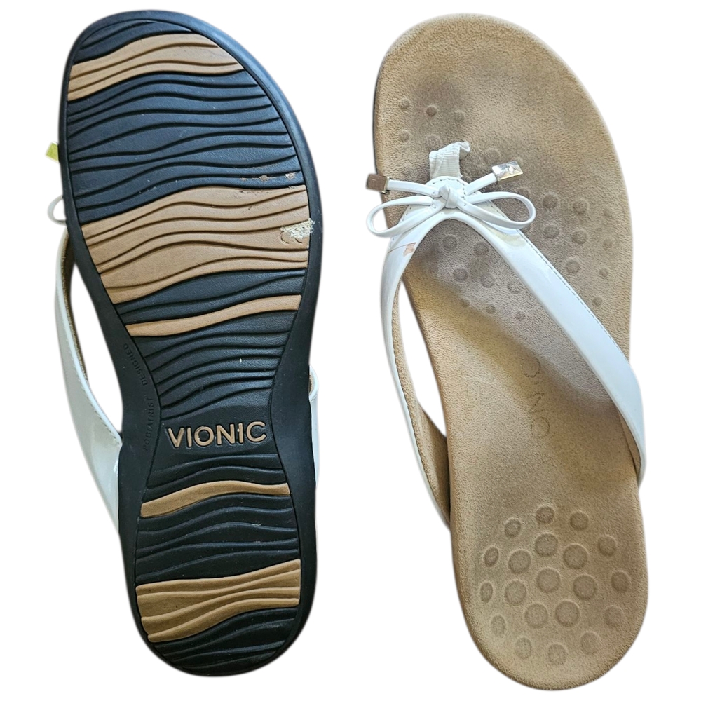 Vionic Women's White Flip Flops